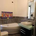 Hostmate - - Robbia - Citylife Lejlighed *